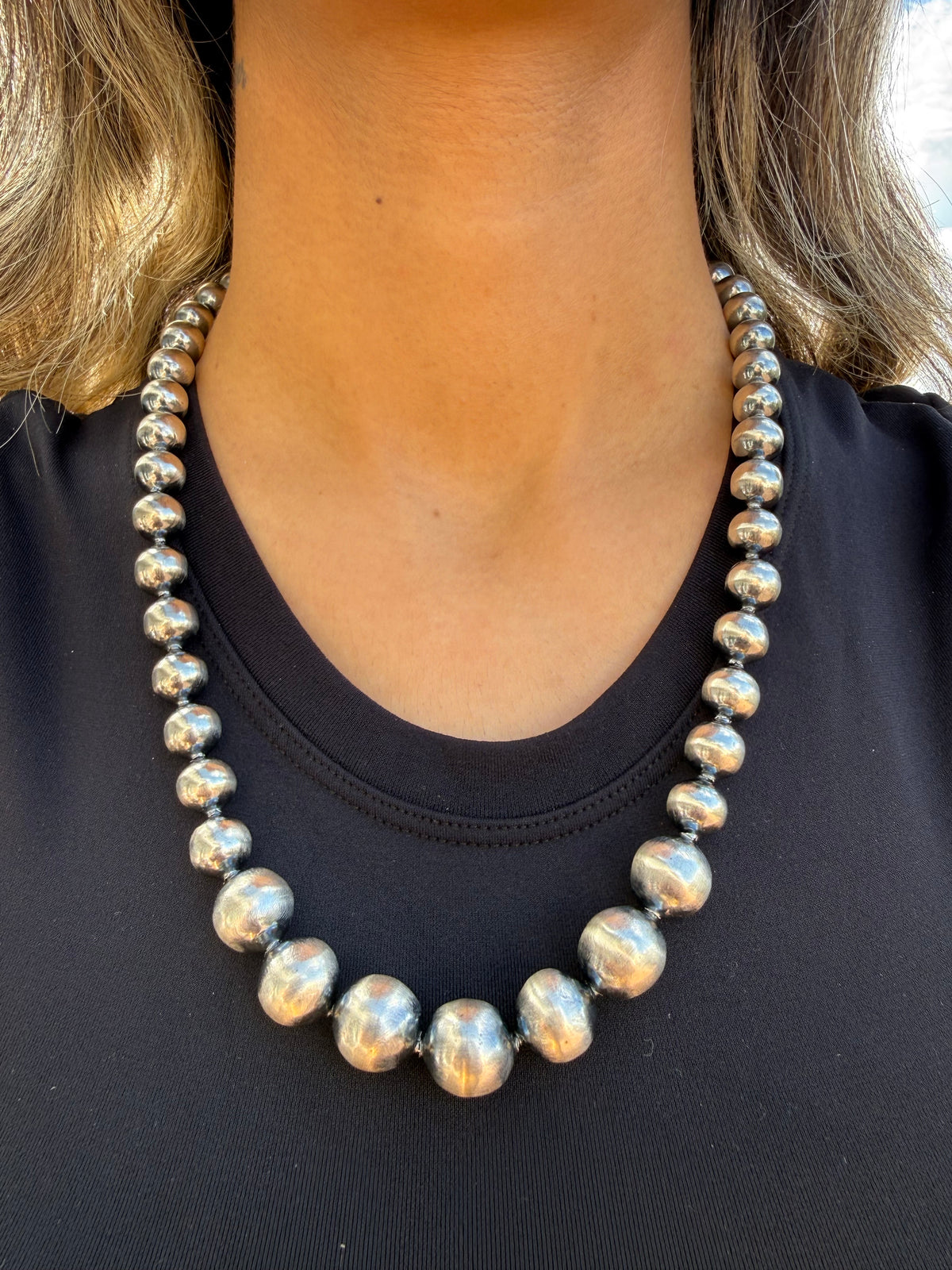 Treva Jim Handmade Navajo Pearl Necklace with Earrings