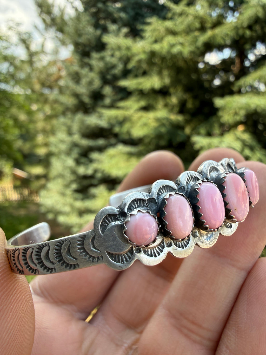 Russell Sam Navajo Pink Conch Cuff Size 6.5